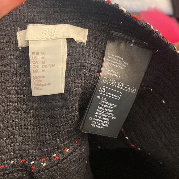 Structured skirt - Picture 2 of 3